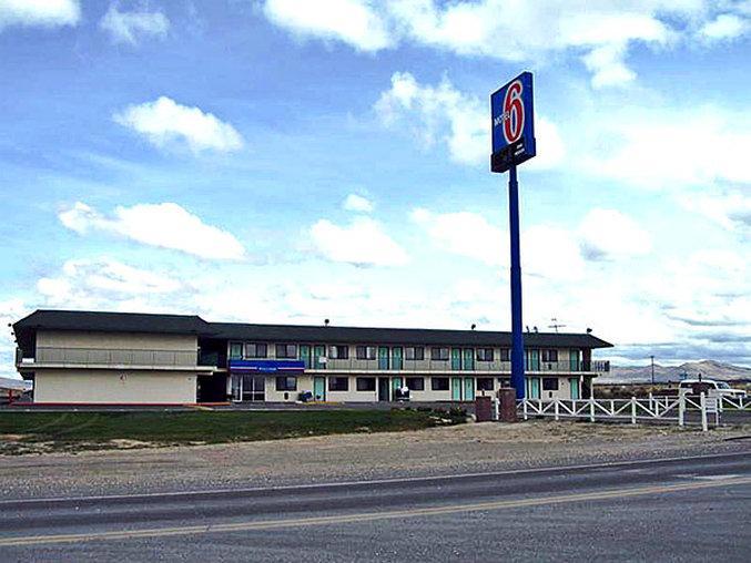 Motel 6 ウェルズ エクステリア 写真